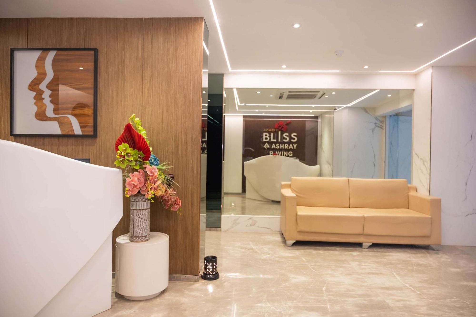 Z Bliss Suites, Bkc Bombay Exterior foto